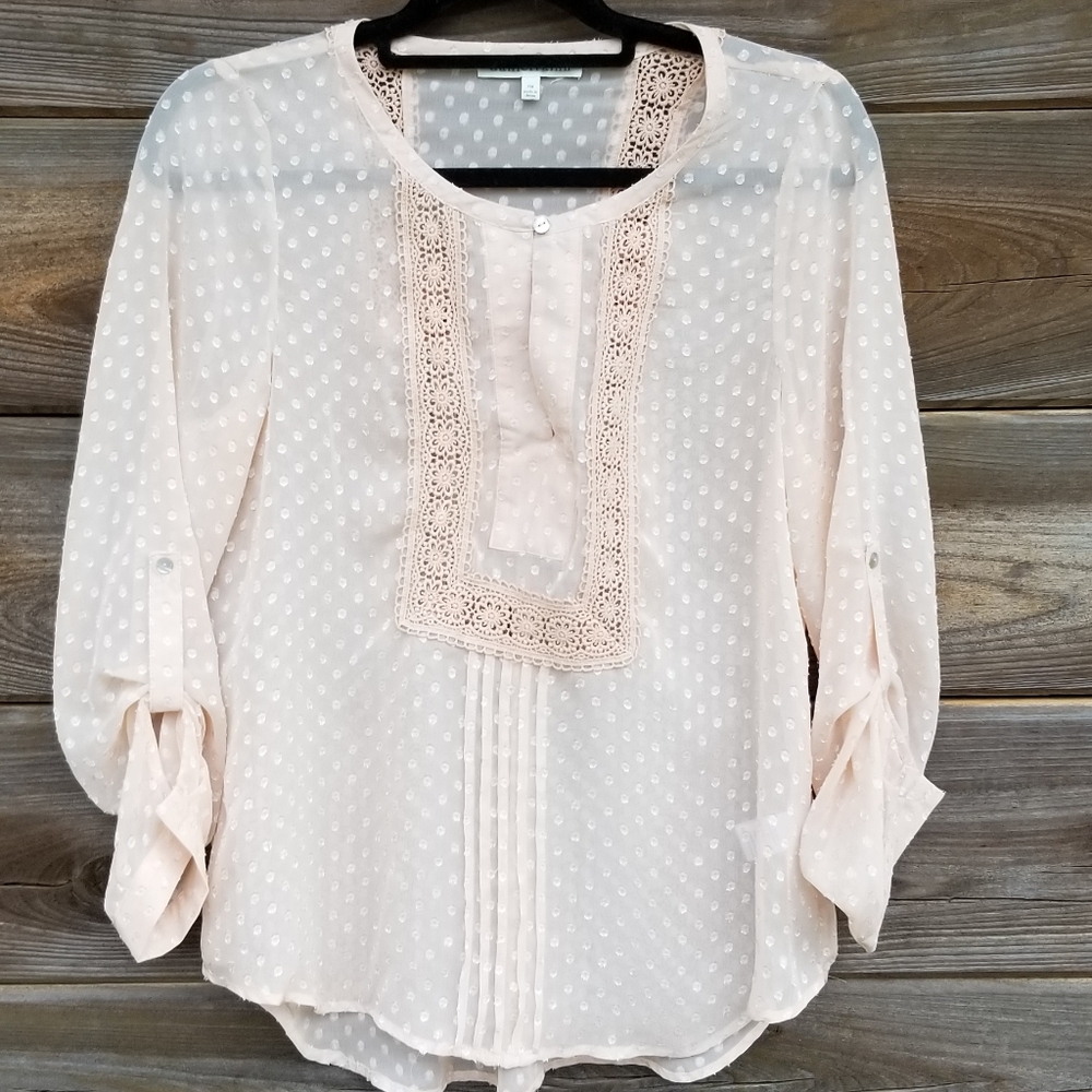Light weight feminine top.